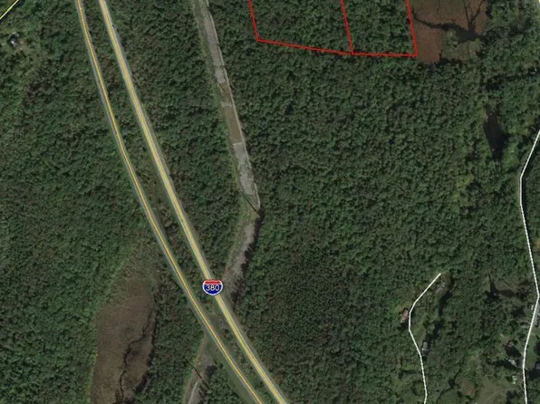 10 Forteen Clifton Beach Rd #L, Gouldsboro, PA 18424