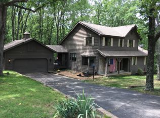 1586 Paradise Valley Dr, High Ridge, MO 63049