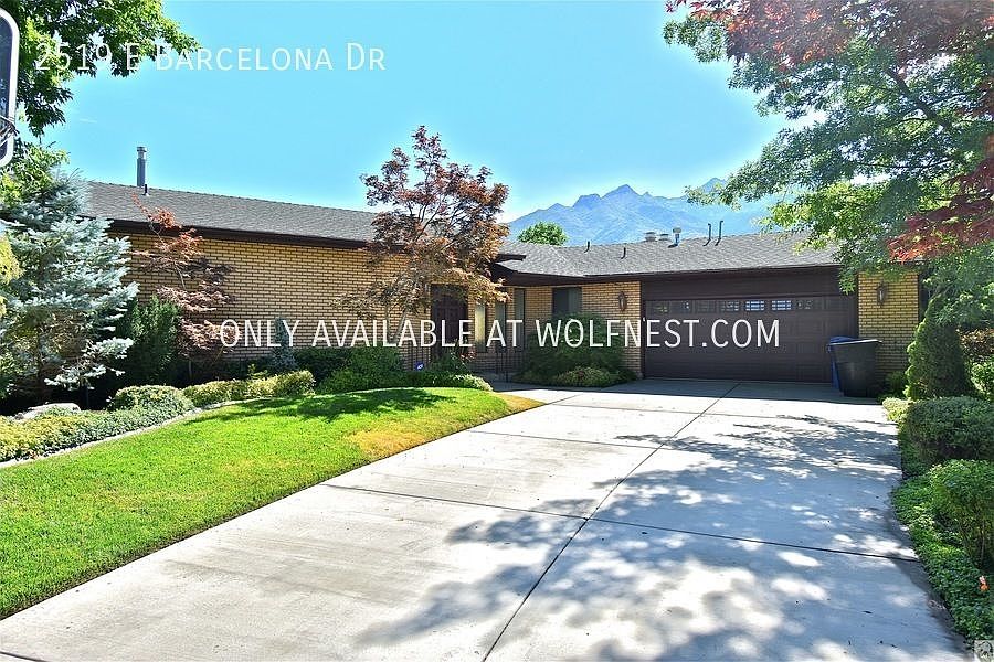 1st image of 2519 E Barcelona Dr