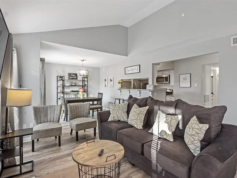 7200 T C Jester Blvd #3103 — Photo 3