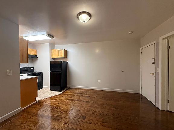 4th image of 636 Avenue C #2E