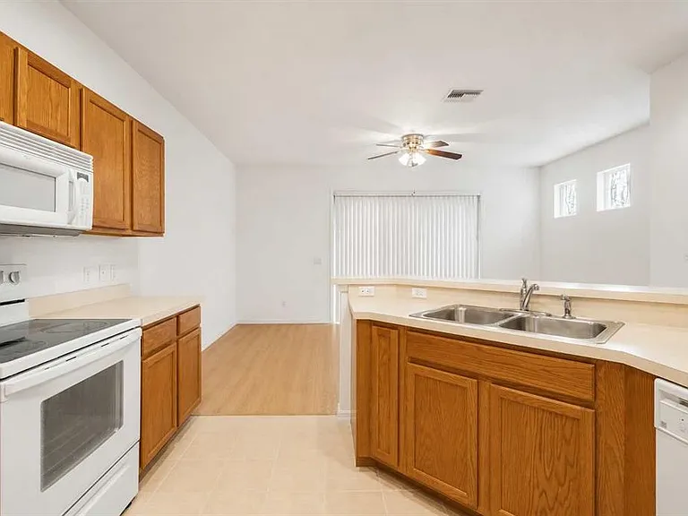 1183 Jonah Dr — Photo 11