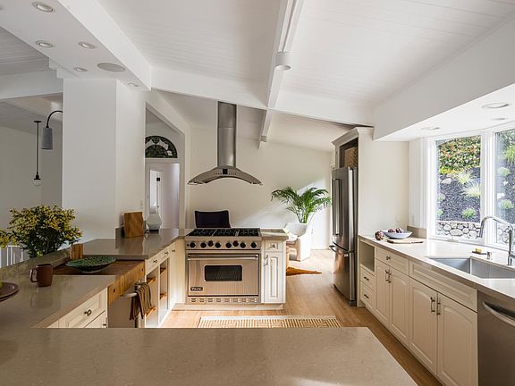 3rd image of 641 Hilary Drive