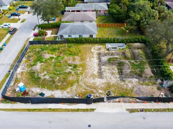 3250 NE 3rd Ave, Fort Lauderdale, FL 33334