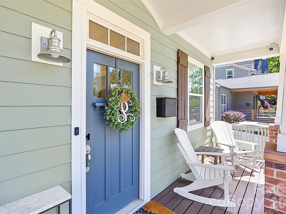 4th image of 1421 Downs Ave