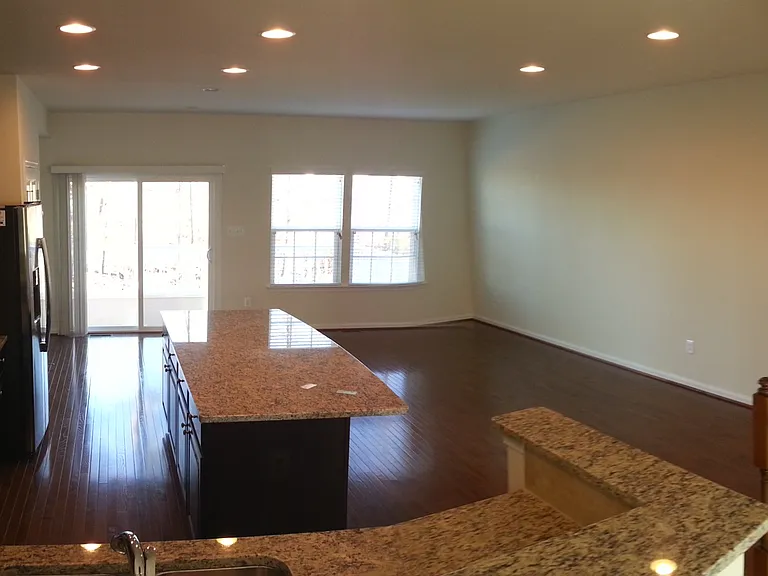 45986 Iron Oak Ter — Photo 32