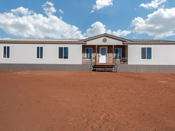 67 Highland Blvd, Laguna, NM 87026