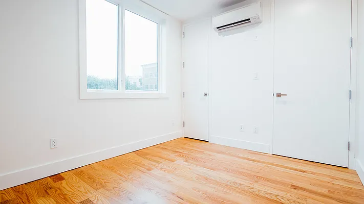 Rented by Nooklyn NYC LLC | media 32