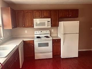 4th image of 2927 W 17th St