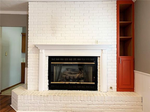 4th image of 1122 N McKinley Ave