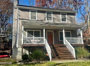 100 Bald Hill Ter, Milford, PA 18337