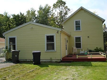 2nd image of 153 Perry St