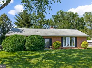 1903 Friends Ln, Lancaster, PA 17603