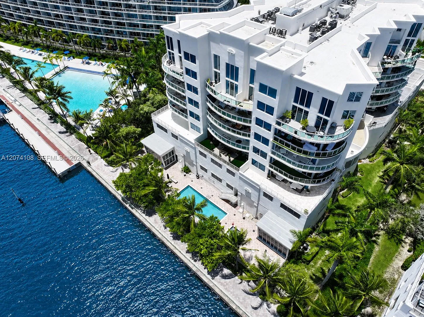 Eastside At Aventura Cond — Photo 4