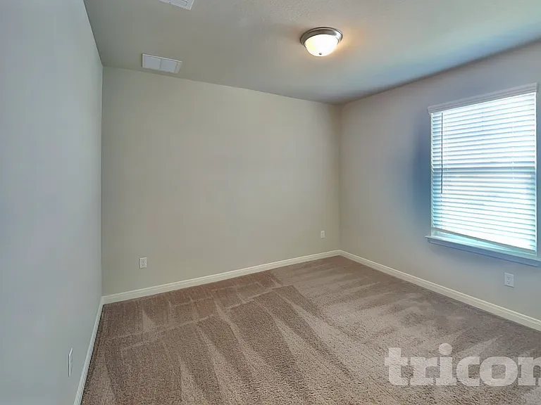 5806 Nyla Way — Photo 13