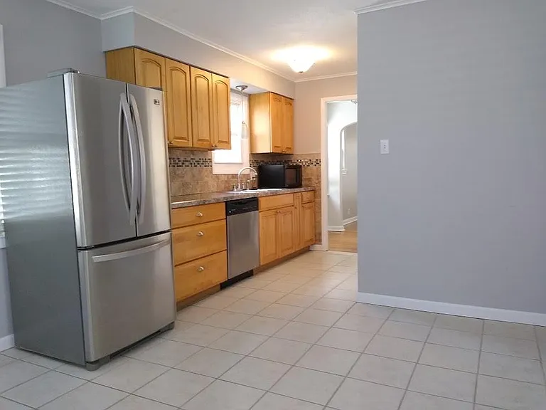 430 Kenilworth Rd — Photo 5