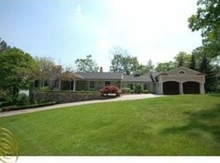 1411 Kirkway Rd, Bloomfield Hills, MI 48302