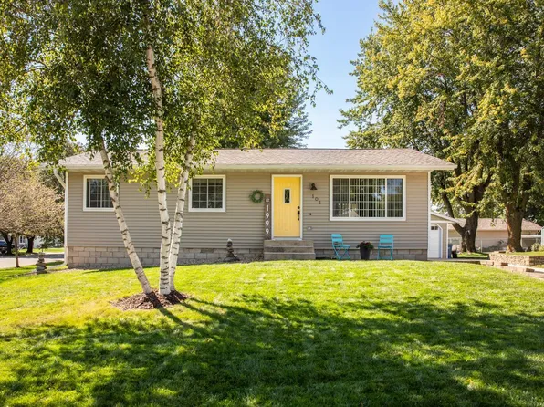 101 7th Ave NE, Kasson, MN 55944