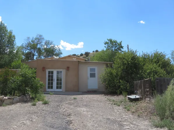 47 Backroad, Cerrillos, NM 87010