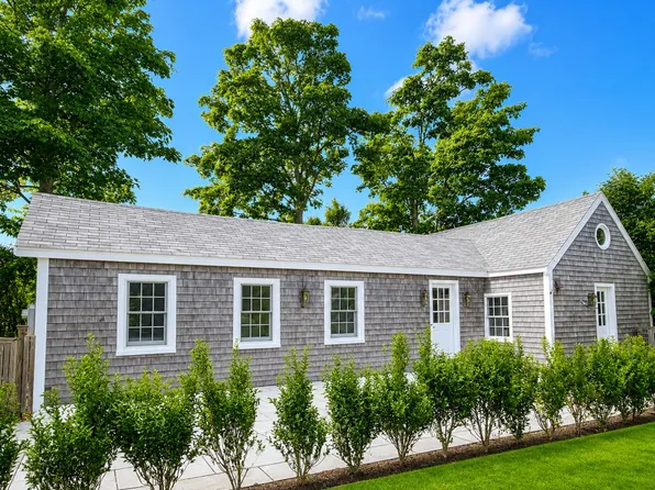 17A New St, Siasconset, MA 02554