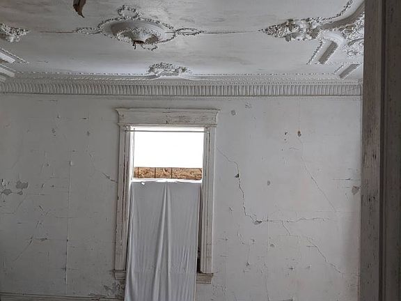 4th image of 301 Onondaga Avenue To Bissell S #A