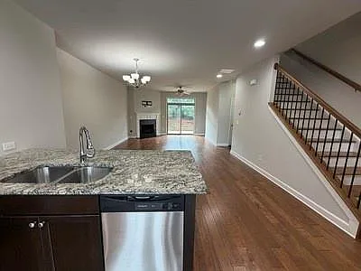 4292 Tacoma Trce — Photo 5