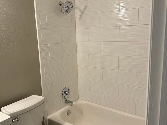 3rd image of 2000 Caesar Dr
