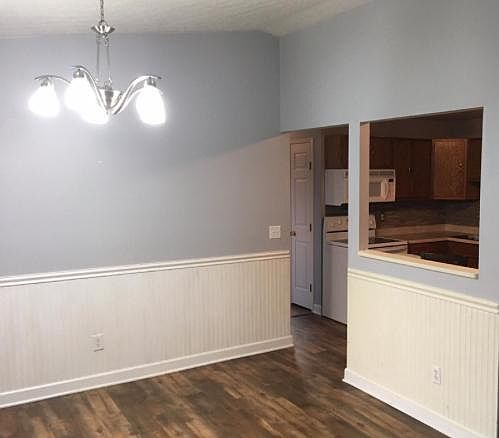 1st image of 7233 Creekview Dr APT 11