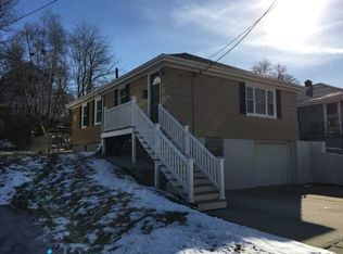 140 Ash St, Fall River, MA 02724