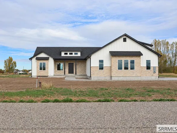 1596 Highfield Ln, Rexburg, ID 83440