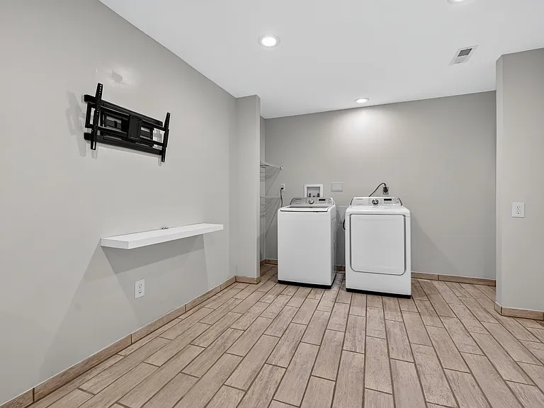 8808 Eureka Ln — Photo 21