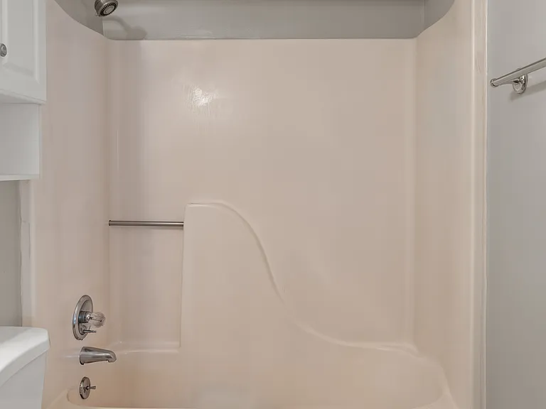 2822 Airwood Dr — Photo 15