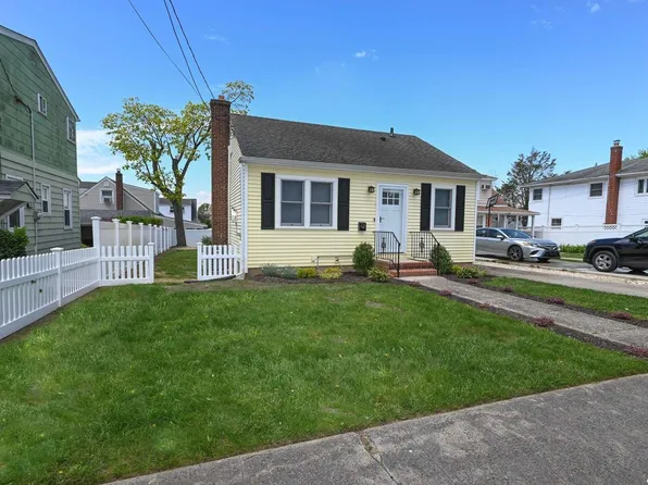 62 Sherwood Avenue, Franklin Square, NY 11010