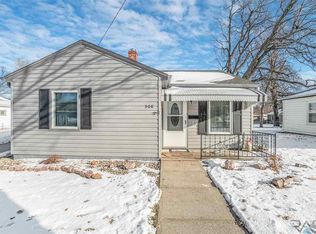 308 N Chicago Ave, Sioux Falls, SD 57103