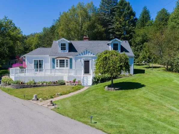 3658 Lakeshore Rd, Lexington, MI 48450