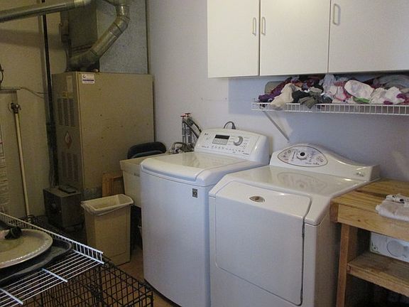 4th image of 8949 S Central Ave