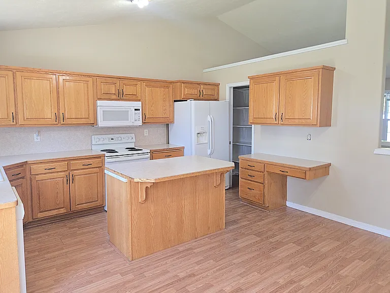 149 Leesburg Ln — Photo 35