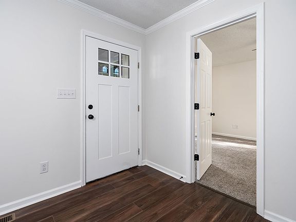 4th image of 3409 Crosscreek Cir