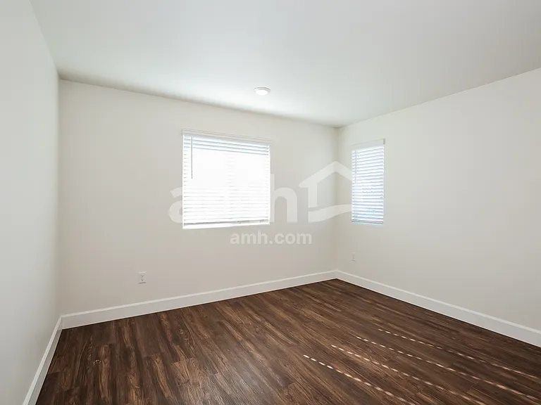 317 Cape Seville Pl — Photo 13