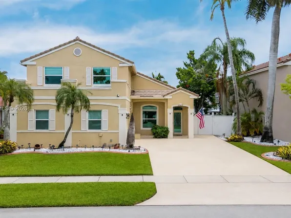 17513 NW 10th St, Pembroke Pines, FL 33029