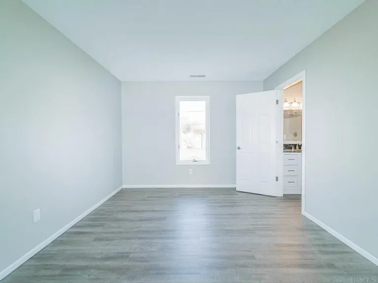 7423 Leswood Ct — Photo 14