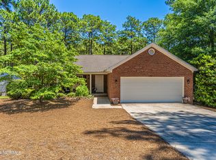 2440 Longleaf Dr W, Pinehurst, NC 28374