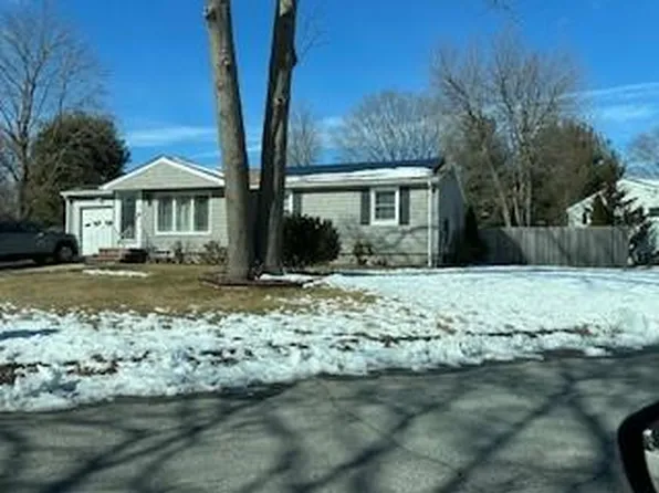 3 Winchell Rd, Warwick, RI 02889