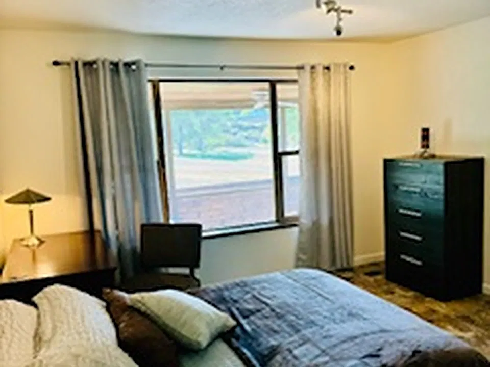 1305 NW Hilton Pl
