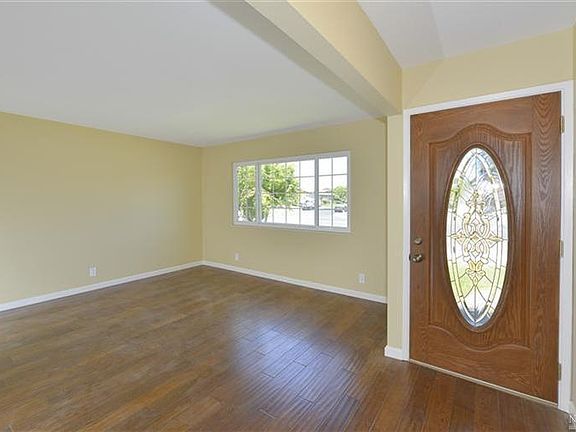 3rd image of 1583 Trower Ave