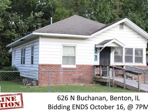 626 N Buchanan St, Benton, IL 62812
