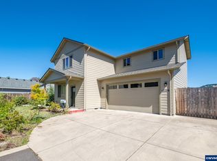 1208 Albatross Ct, Sweet Home, OR 97386