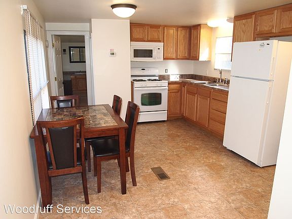 5th image of 70 Oak Hills Ln