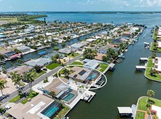 4011 Royal Palm Dr, Bradenton, FL 34210