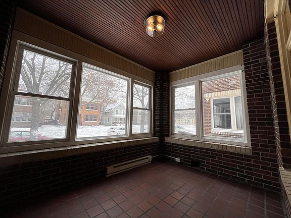 4th image of 2820 Pleasant Ave #1